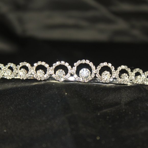 Crystal and Silver Metal Princess Crown-TIA19 - Picture 5 of 5